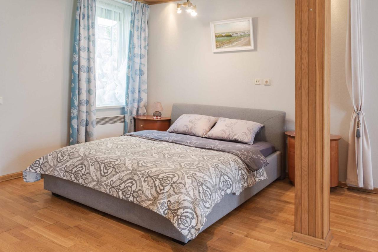 Cozy One Room Apartment With Yard Juodkrantė Exterior foto